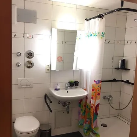 Central 11